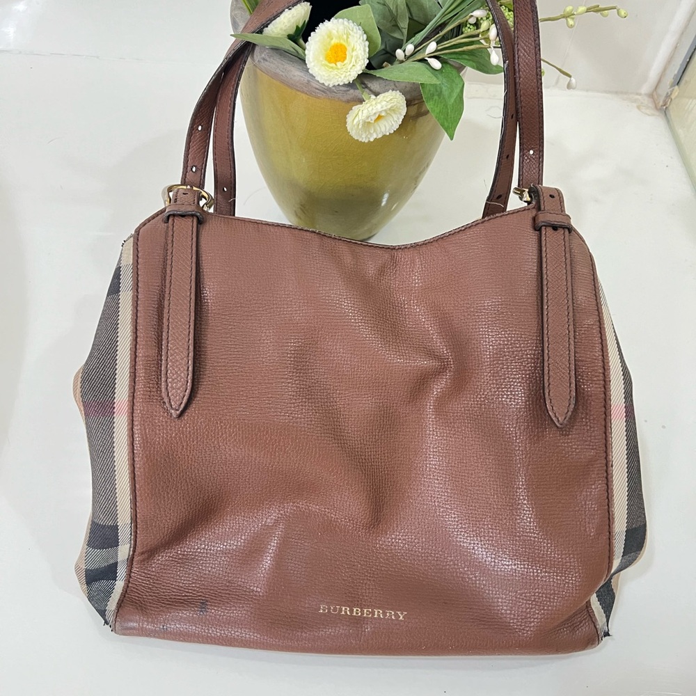 , Burberry Medium Tote hazel color, size 9.25x7.5 wide.Leather and fabric - Picture 2 of 7